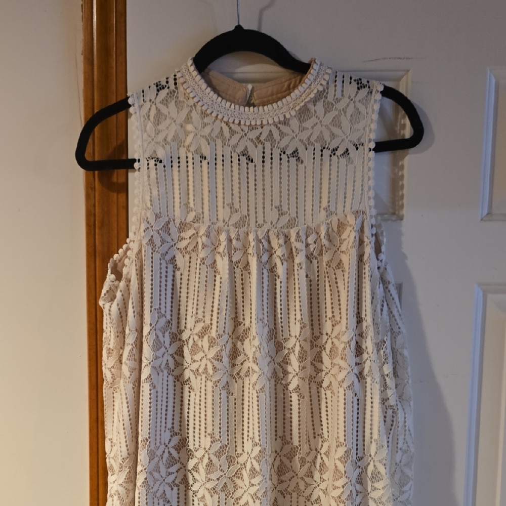 ANDREE BY UNIT Cream Lace Detail Top